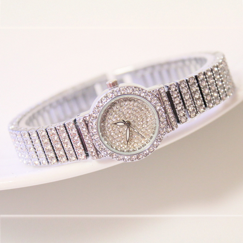 นาฬิกาผู้หญิง แบรนด์หรูชื่อดัง - Luxury Watch Brand For Women บทวิจารณ์และราคา