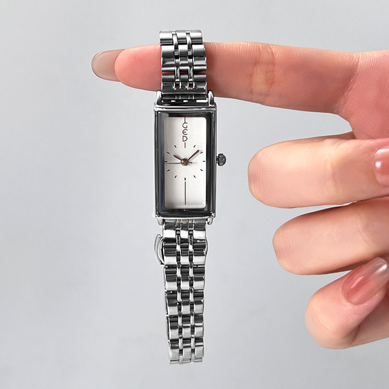 GEDI นาฬิกาสายสแตนเลสทรงสี่เหล - Luxury Watch Cartier บทวิจารณ์และราคา