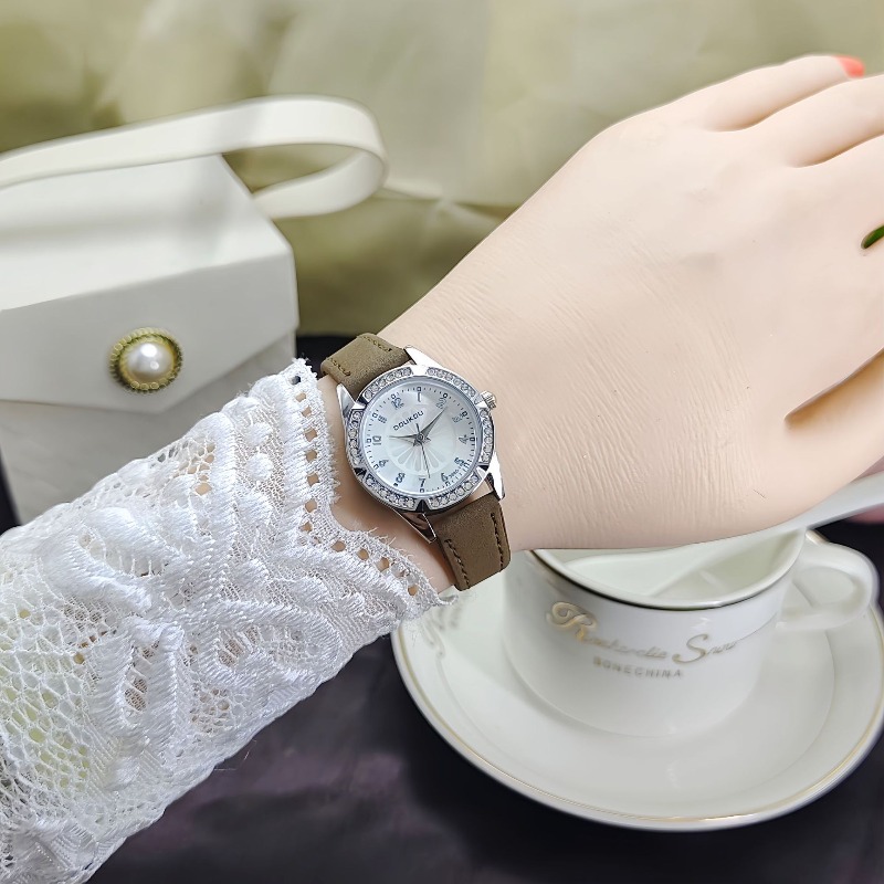 นาฬิกาข้อมือแฟชั่นผู้หญิง หน้า - Luxury Watch With Arabic Numerals บทวิจารณ์และราคา