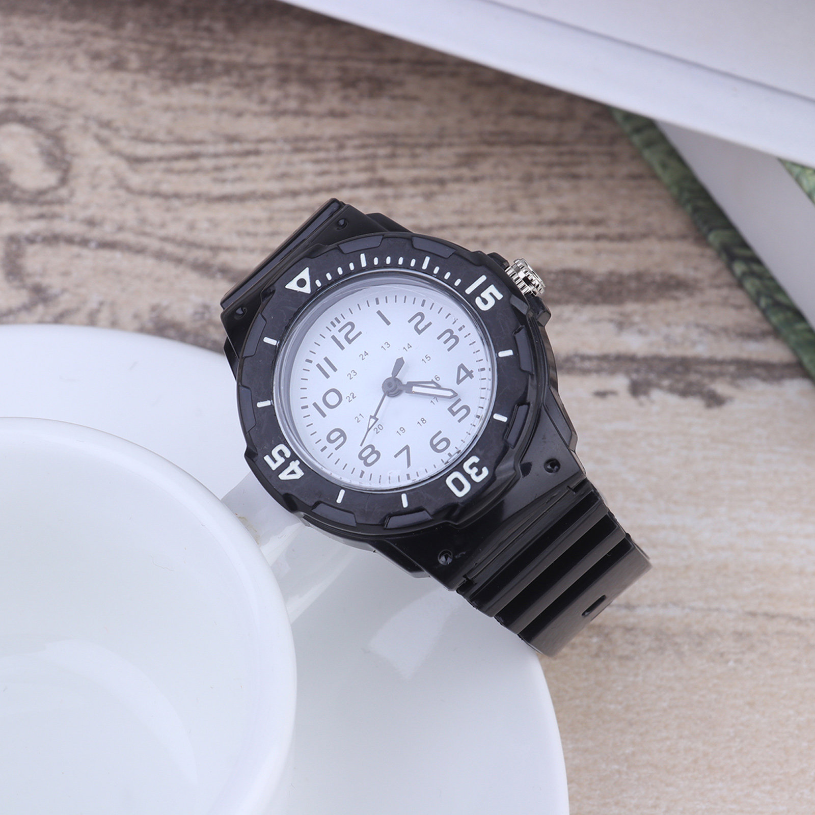 นาฬิกาควอตซ์สำหรับเด็ก สายซิลิ - Luxury Watch With Arabic Numerals บทวิจารณ์และราคา