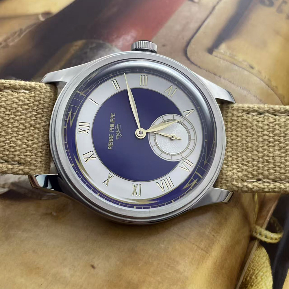 นาฬิกาข้อมือผู้ชายแบบไขลานสไตล - Guilloché Dial Watch บทวิจารณ์และราคา