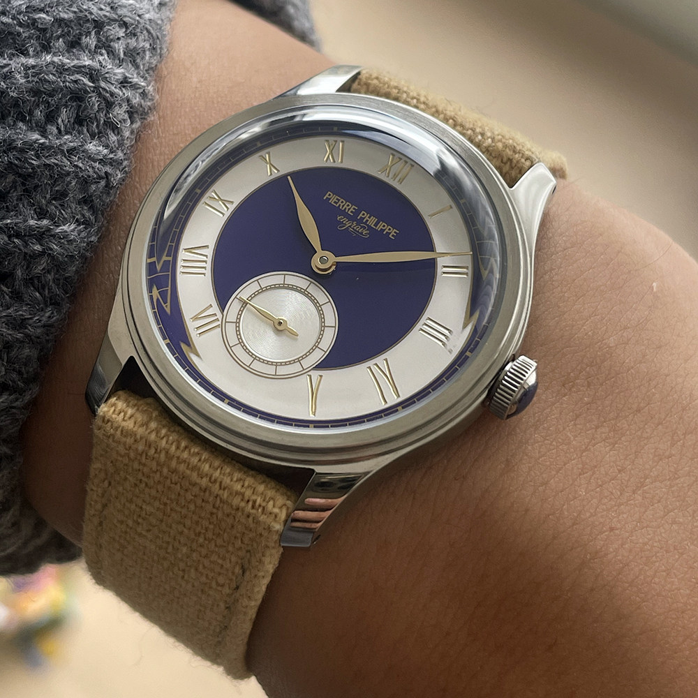 นาฬิกาข้อมือผู้ชายแบบไขลานสไตล - Guilloché Dial Watch บทวิจารณ์และราคา