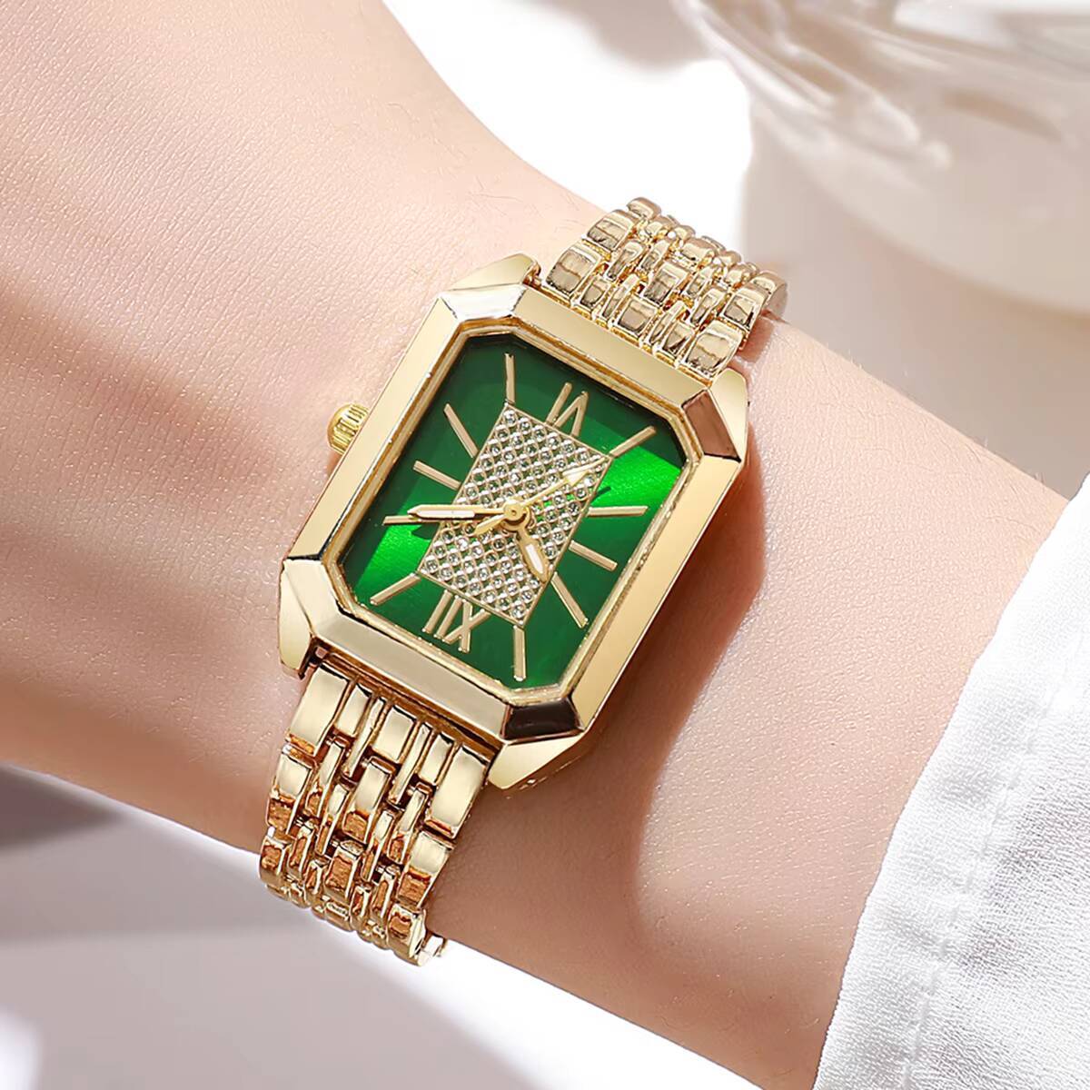 แฟชั่นสี่เหลี่ยมผืนผ้าผู้หญิงน - Luxury Watch Cartier บทวิจารณ์และราคา