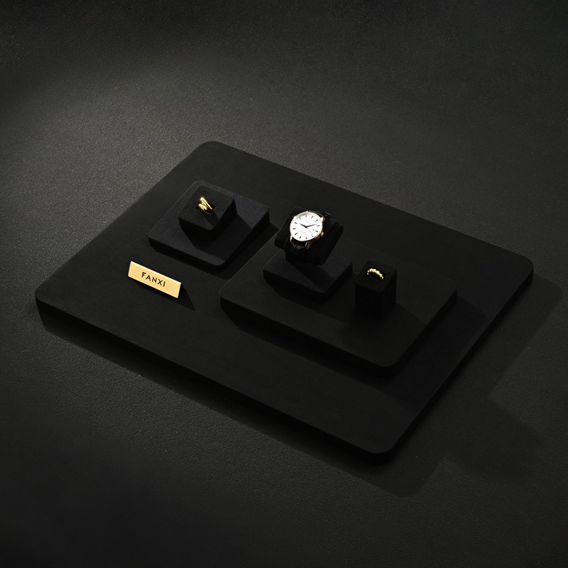 แท่นวางนาฬิกาหรูหรา ผ้าไมโครไฟ - Luxury Watch Holder บทวิจารณ์และราคา